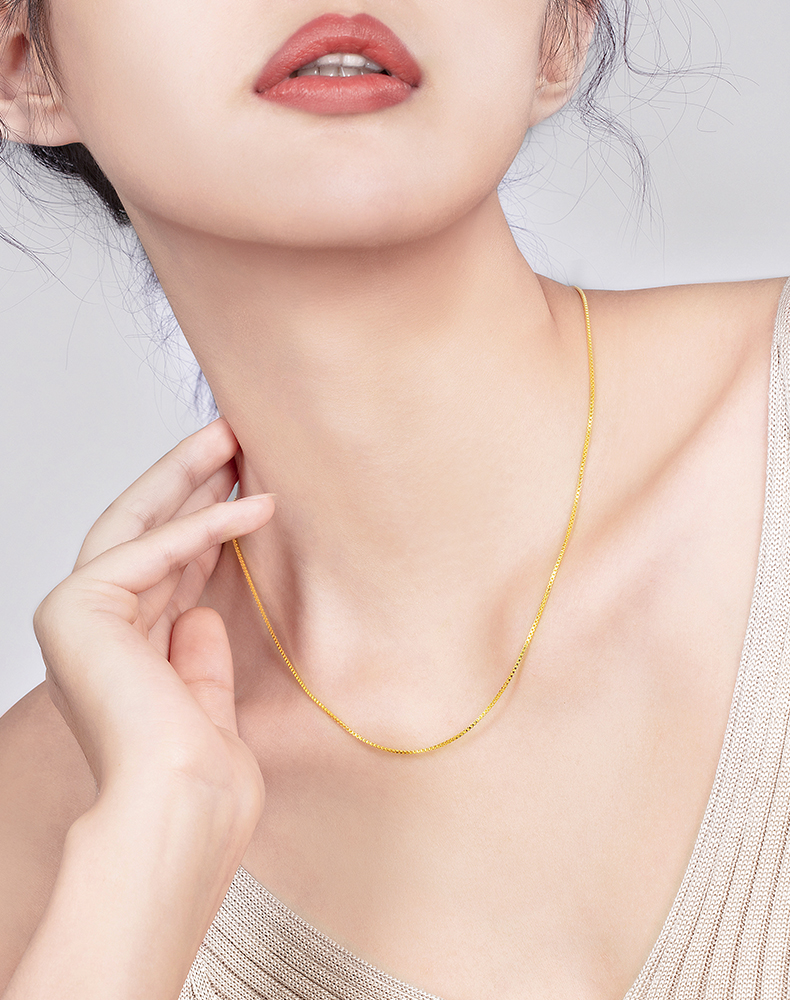 lukfook jewellery/六福珠宝盒子链足金项链女黄金锁骨链细款素链子