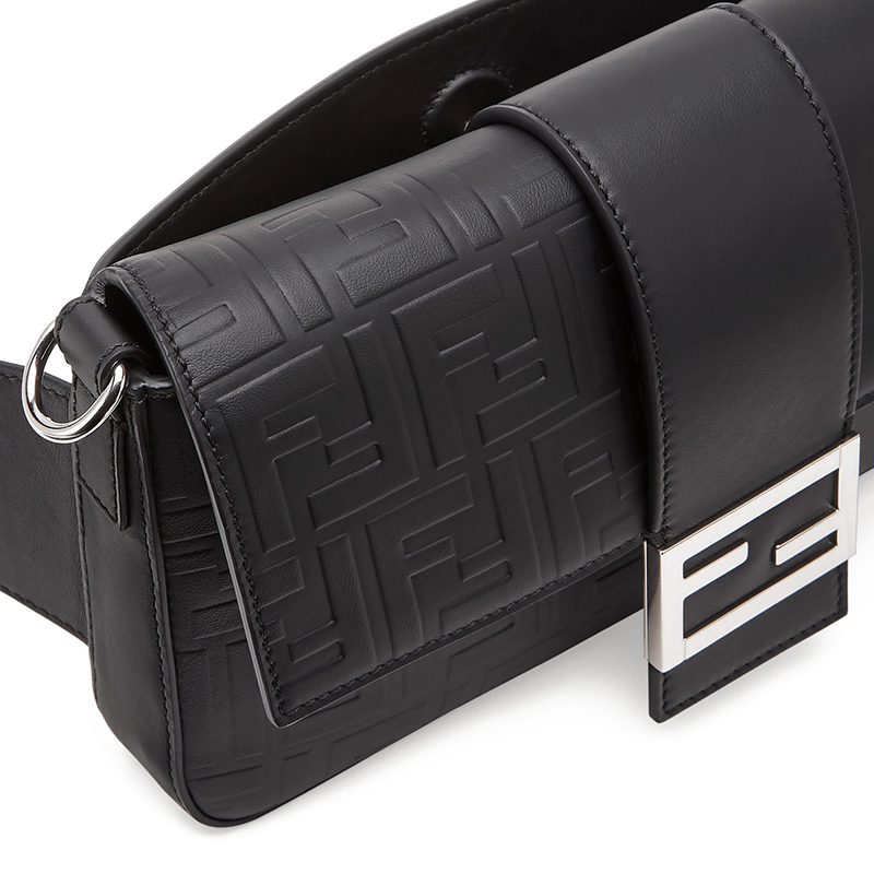 【fendi芬迪 斜挎包】【包邮包税】fendi/芬迪 2020春夏新款 baguette