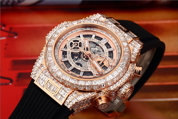hublot/宇舶4.11.nx.1170.rx后镶钻男士自动机械腕表(95新已使用)