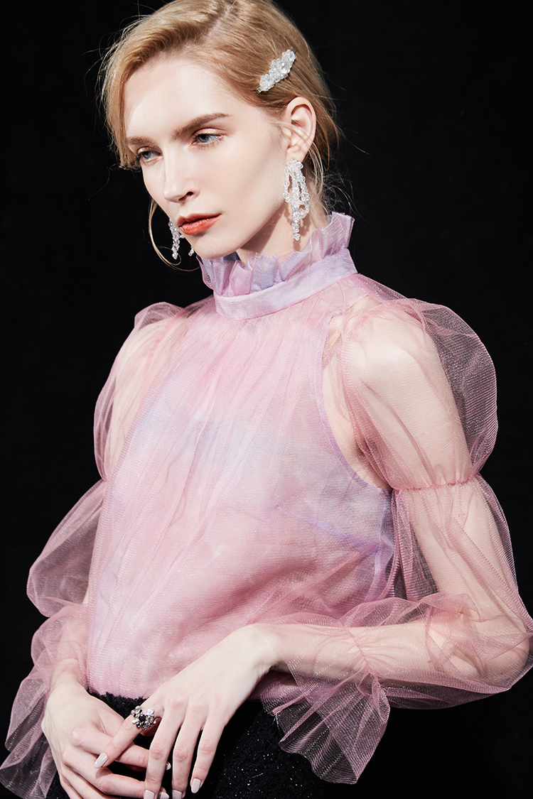 adoritz/阿朵丽兹 20春夏 半高定氤氲梦幻粉蓝色渐变印花欧根纱衬衫