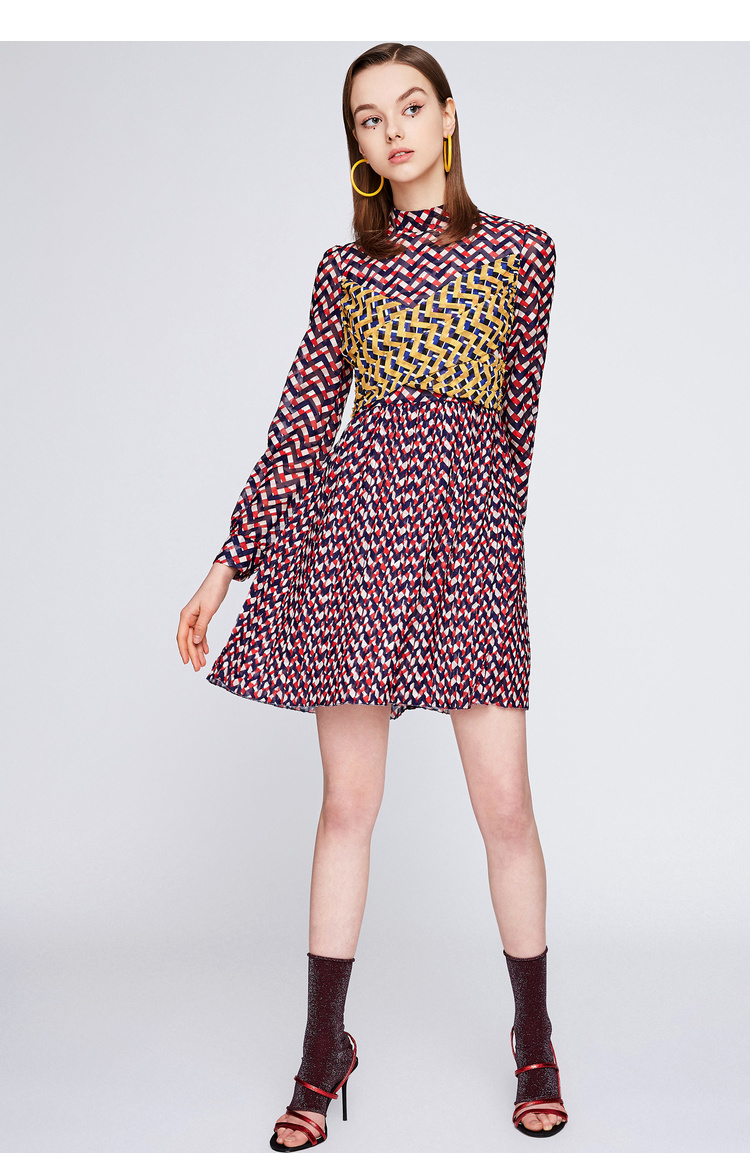 dzzit/dzzit地素19春秋复古几何拼接百褶雪纺女士连衣裙3g1o635