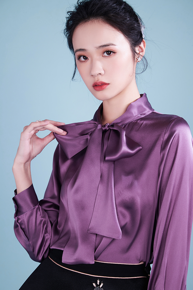 adoritz/阿朵丽兹 20春夏 优雅紫红色真丝素绉缎长袖衬衫蝴蝶结 气质