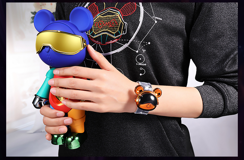 星际熊儿童手表可爱卡通硅胶表拍拍手表电子表防水