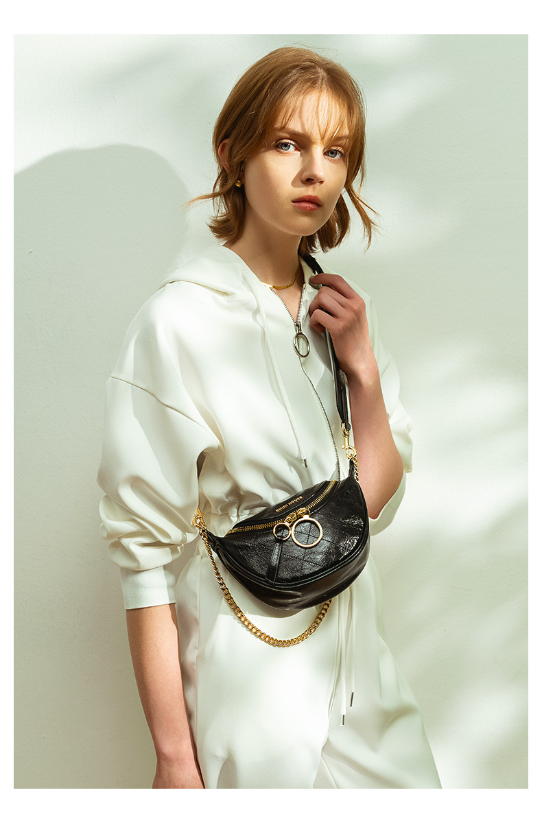 emini house/伊米妮2020女士包牛皮时尚斜挎包百搭潮胸包菱格流浪包