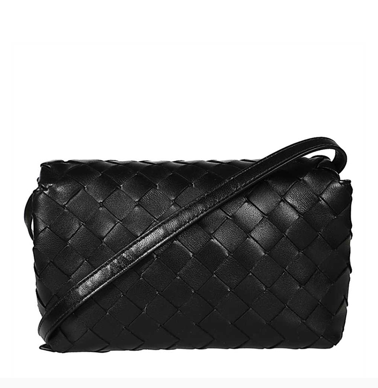 【包税】bottega veneta/葆蝶家 20春夏 女士黑色小羊皮经典编织包斜