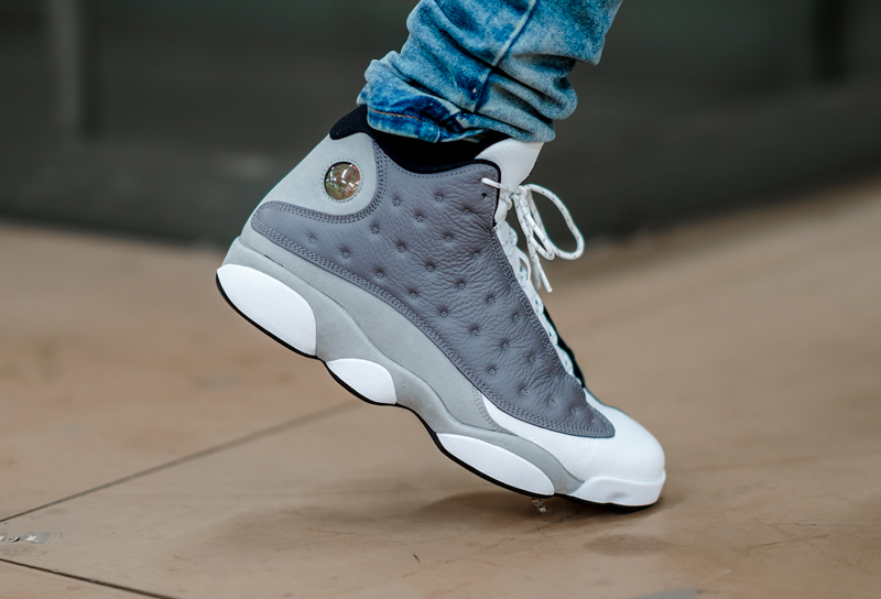 nike/耐克 air jordan 13 男女同款 atmosphere grey aj13 雾霾灰白