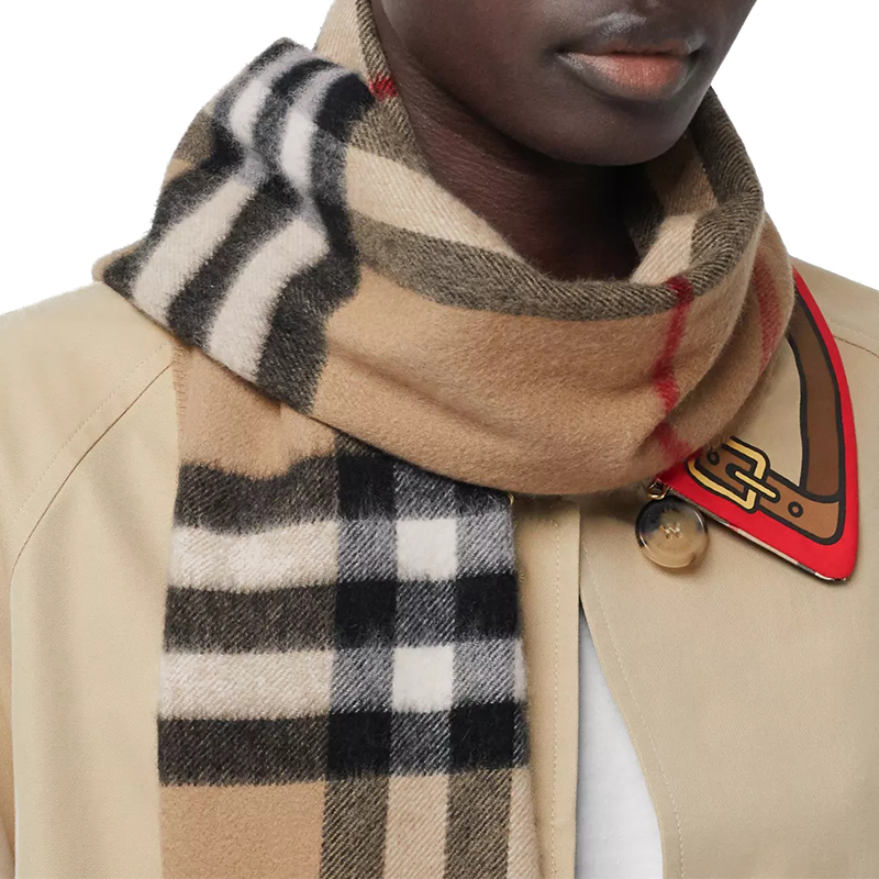 burberry/博柏利 经典款式中性样式典藏米色山羊绒围巾 8018173