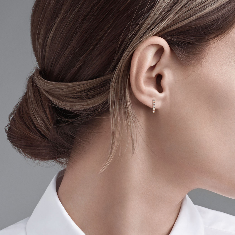 蒂芙尼 耳钉玫瑰金色18k金 镶嵌钻石耳钉 女士钻石耳钉 节日礼镲