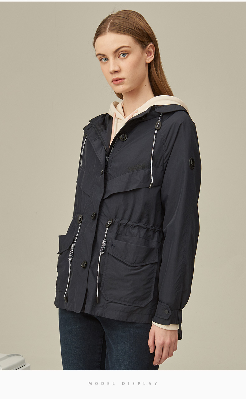 【商场同款】hazzys/哈吉斯 2020新款秋季女士夹克纯色简约连帽夹克