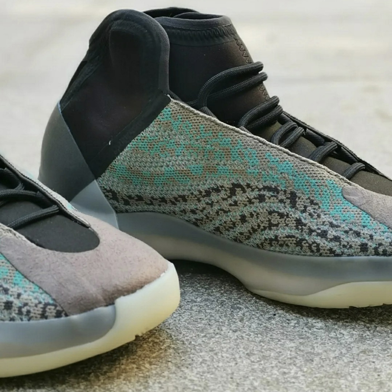 adidas/阿迪达斯 yeezy quantum qntm 男女同款 灰蓝 侃爷椰子 限量