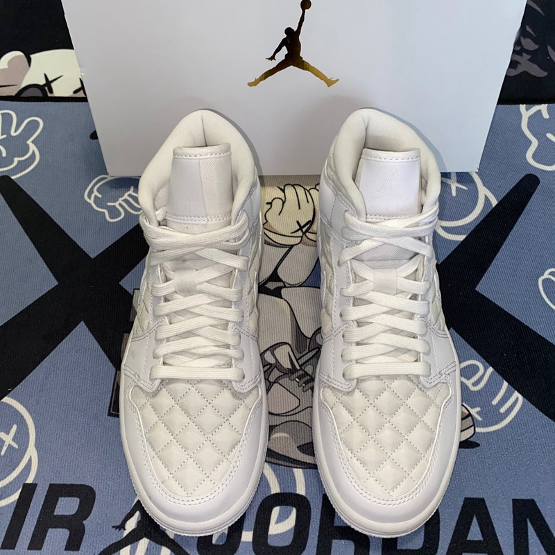 nike/耐克 air jordan 1 mid quilted 女款 aj1 白菱格纹 小香奈儿