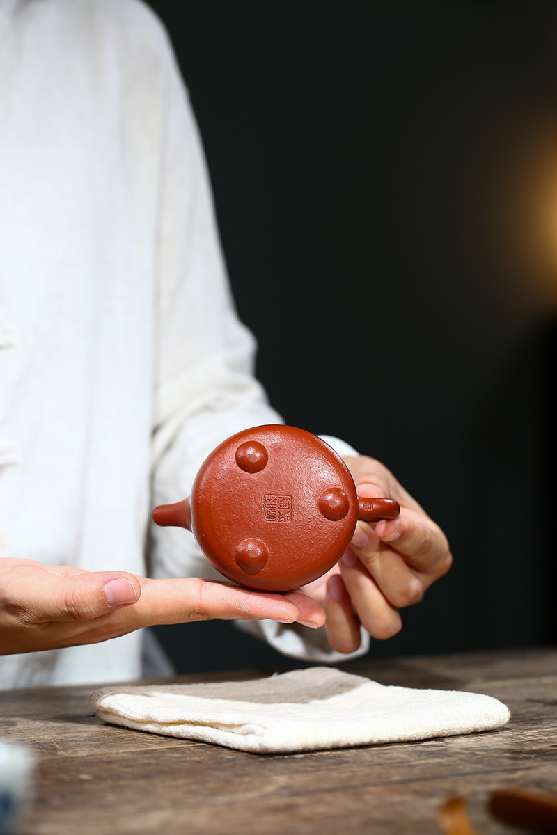 国工刘志明宜兴紫砂紫砂茶具纯手工高石瓢刻绘菊花原矿朱泥240cc