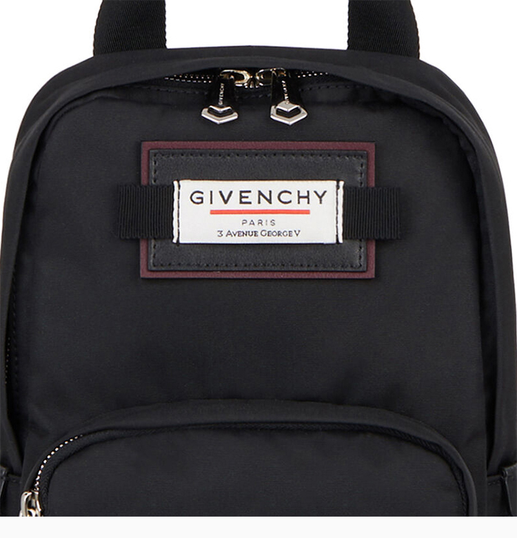 givenchy/纪梵希 男士黑色尼龙正面皮革补丁givenchy徽标双拉链胸包