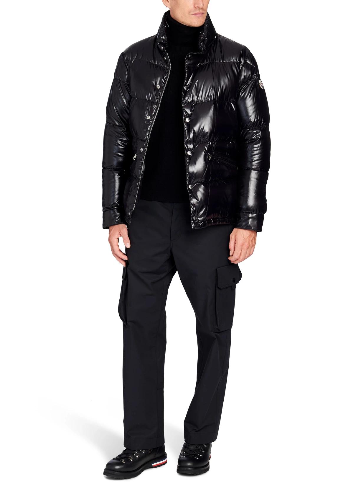 【包税】 moncler 20秋冬男士羽绒服 mc17p7vcbck