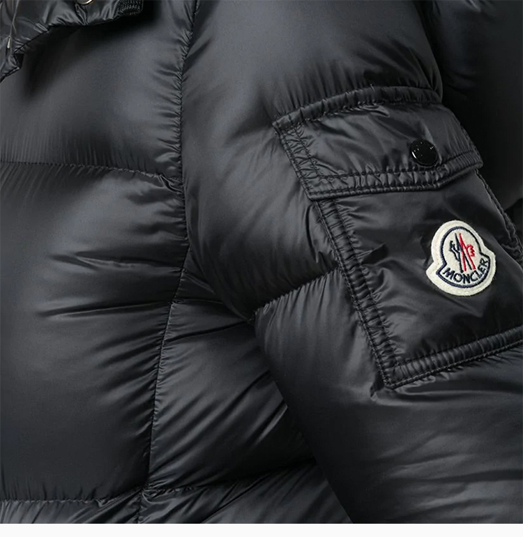 moncler 蒙口 21春夏 女装 服装 尼龙连帽拉链 女士羽绒服