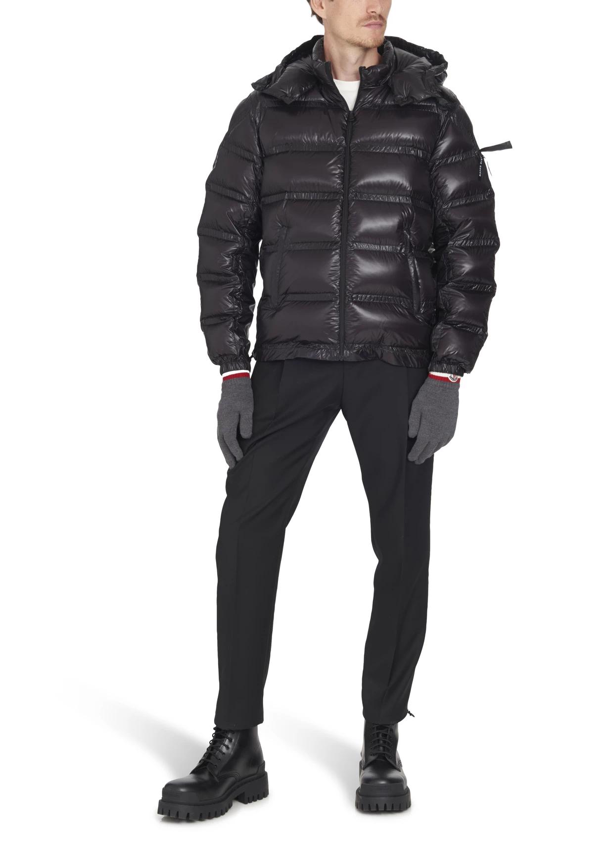 【包税】 moncler 20秋冬男士羽绒服 mc37gw63bck