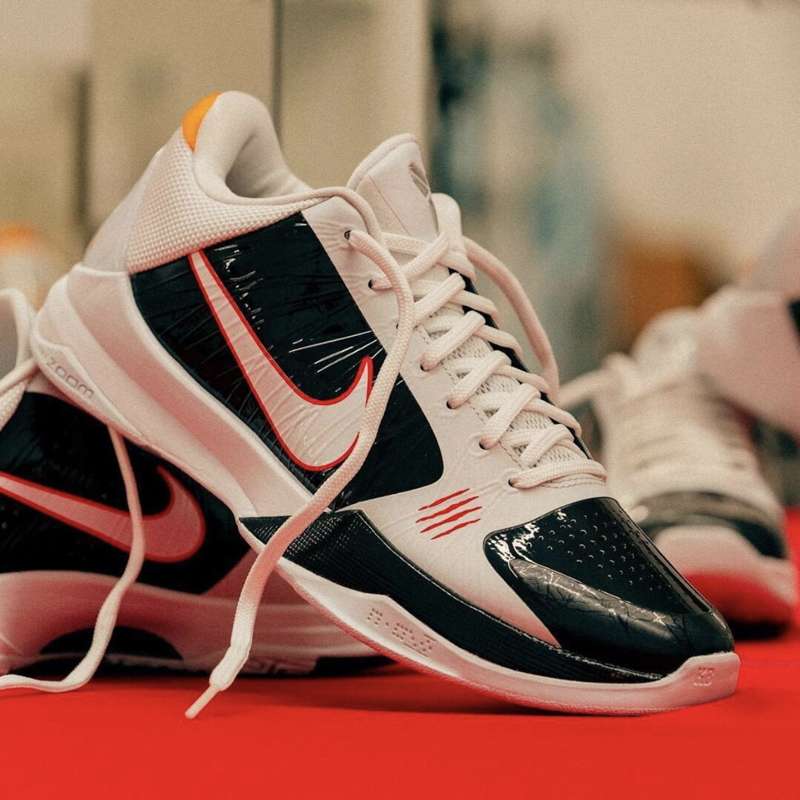nike/耐克 zoom kobe 5 男女同款 科比5 李小龙 黑白 篮球鞋 cd4991