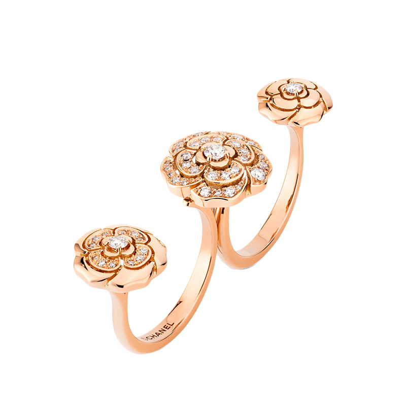 香奈儿 经典款camélia系列 18k金玫瑰金点缀钻石茶花可变形戒指jj1