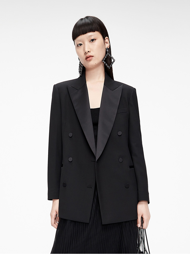 摩安珂女士西服2020冬季新品廓形感抗皱缎面衣领西装外套mbo4bla017