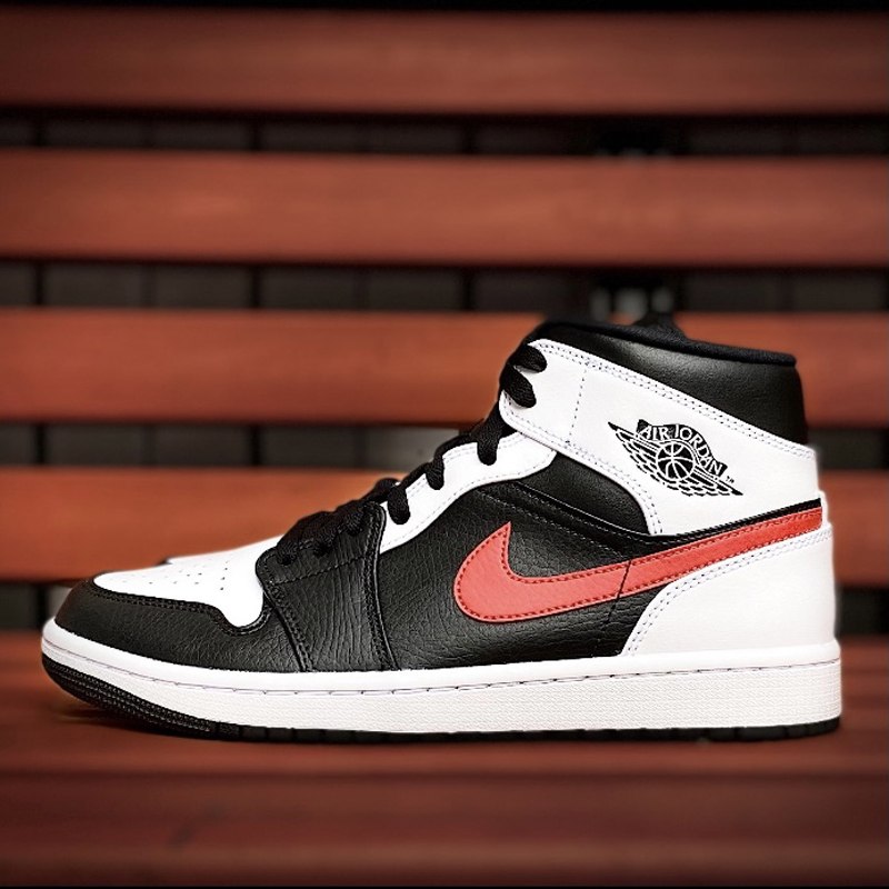 nike/耐克 air jordan 1 mid 男女同款 2021新 aj1 黑白 红钩 黑白