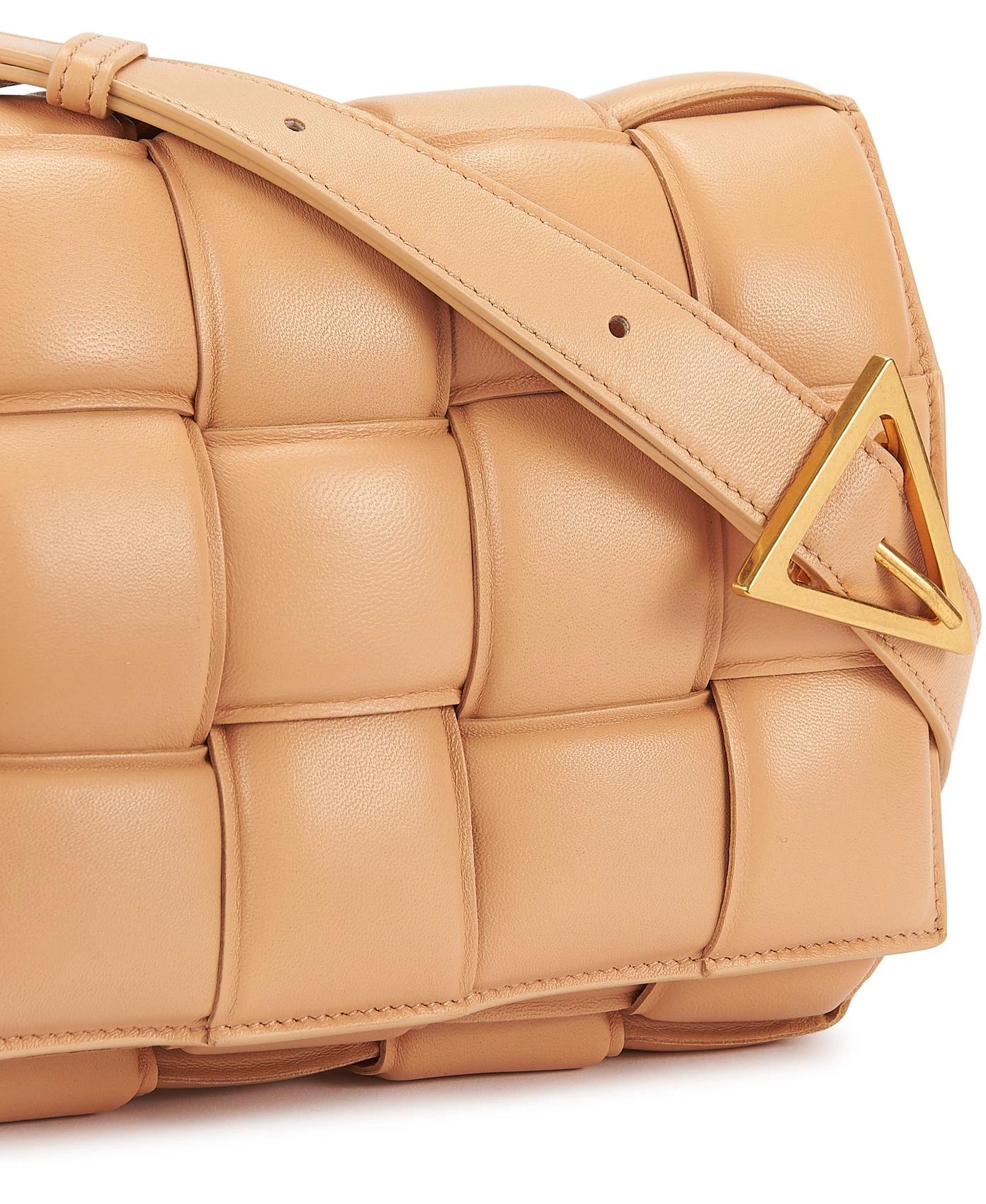 【包邮包税】 bv宝缇嘉 21年春夏 女士 单肩包 bot43wr6beizzzzz00