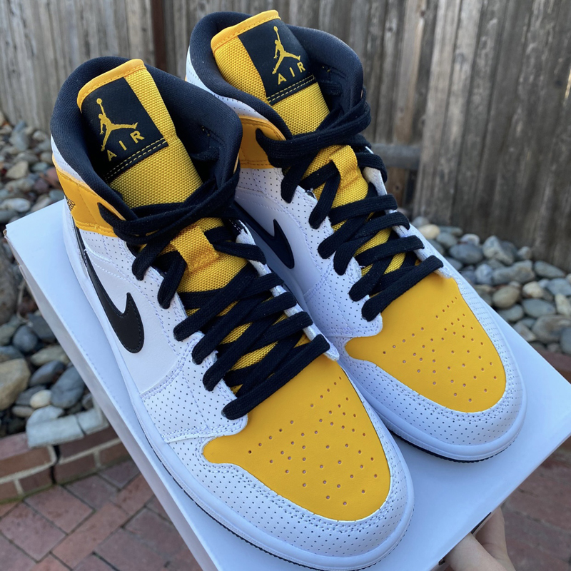 nike/耐克 air jordan 1 mid 男女同款 aj1 白黄黑 篮球鞋休闲鞋 bq