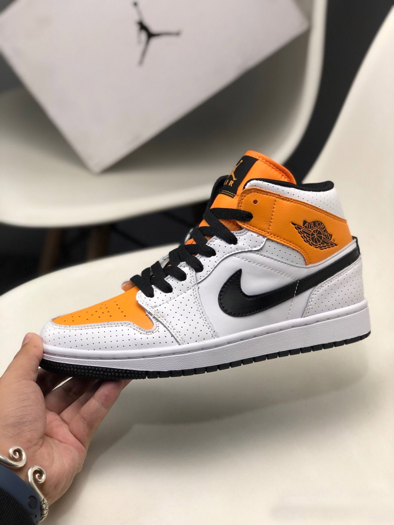 nike/耐克 air jordan 1 mid 男女同款 aj1 白黄黑 篮球鞋休闲鞋 bq