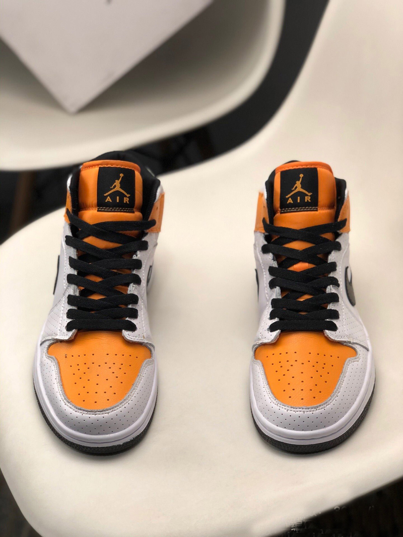 nike/耐克 air jordan 1 mid 男女同款 aj1 白黄黑 篮球鞋休闲鞋 bq