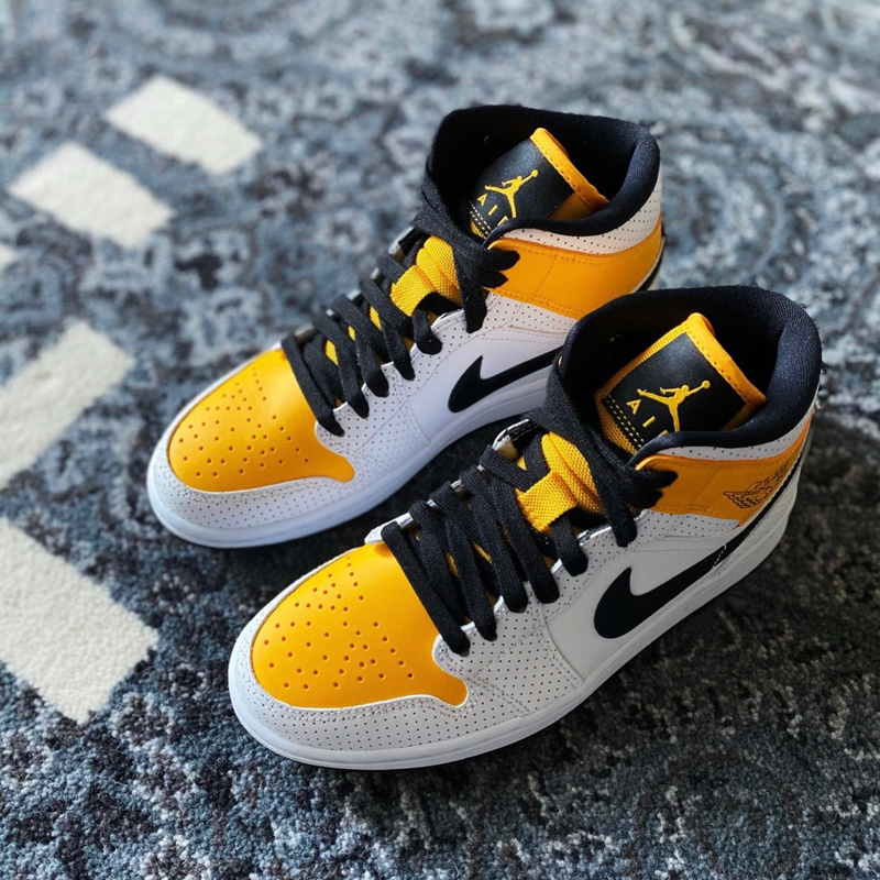 nike/耐克 air jordan 1 mid 男女同款 aj1 白黄黑 篮球鞋休闲鞋 bq