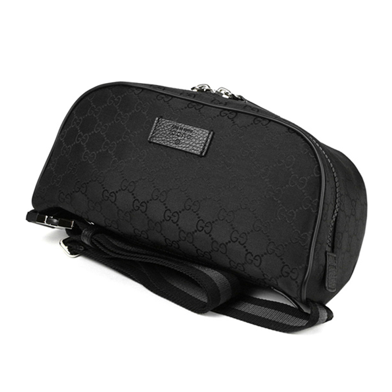 gucci/古驰黑色帆布胸包男女通用ai