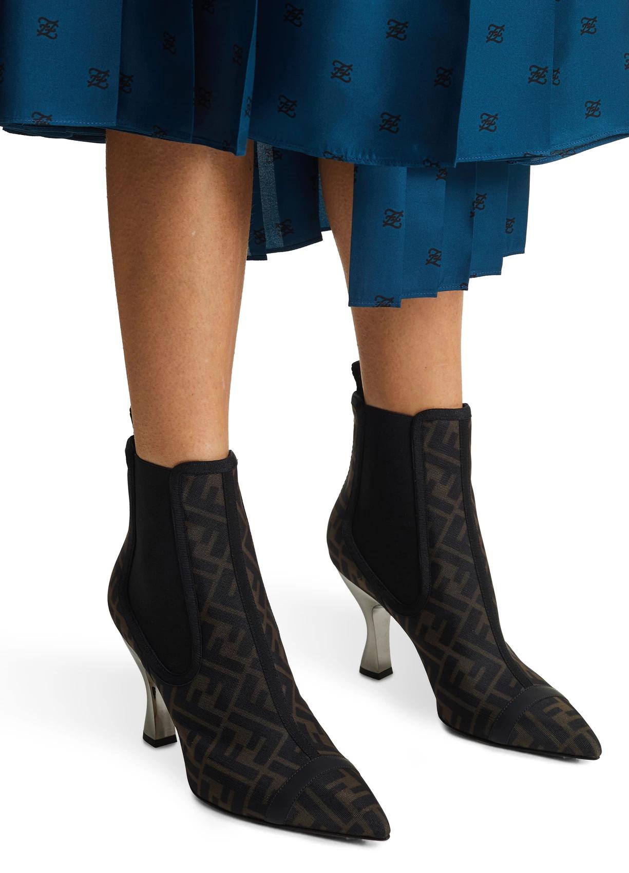 【包邮包税】 fendi芬迪 21年春夏 女士 短靴 bottines a talons ff