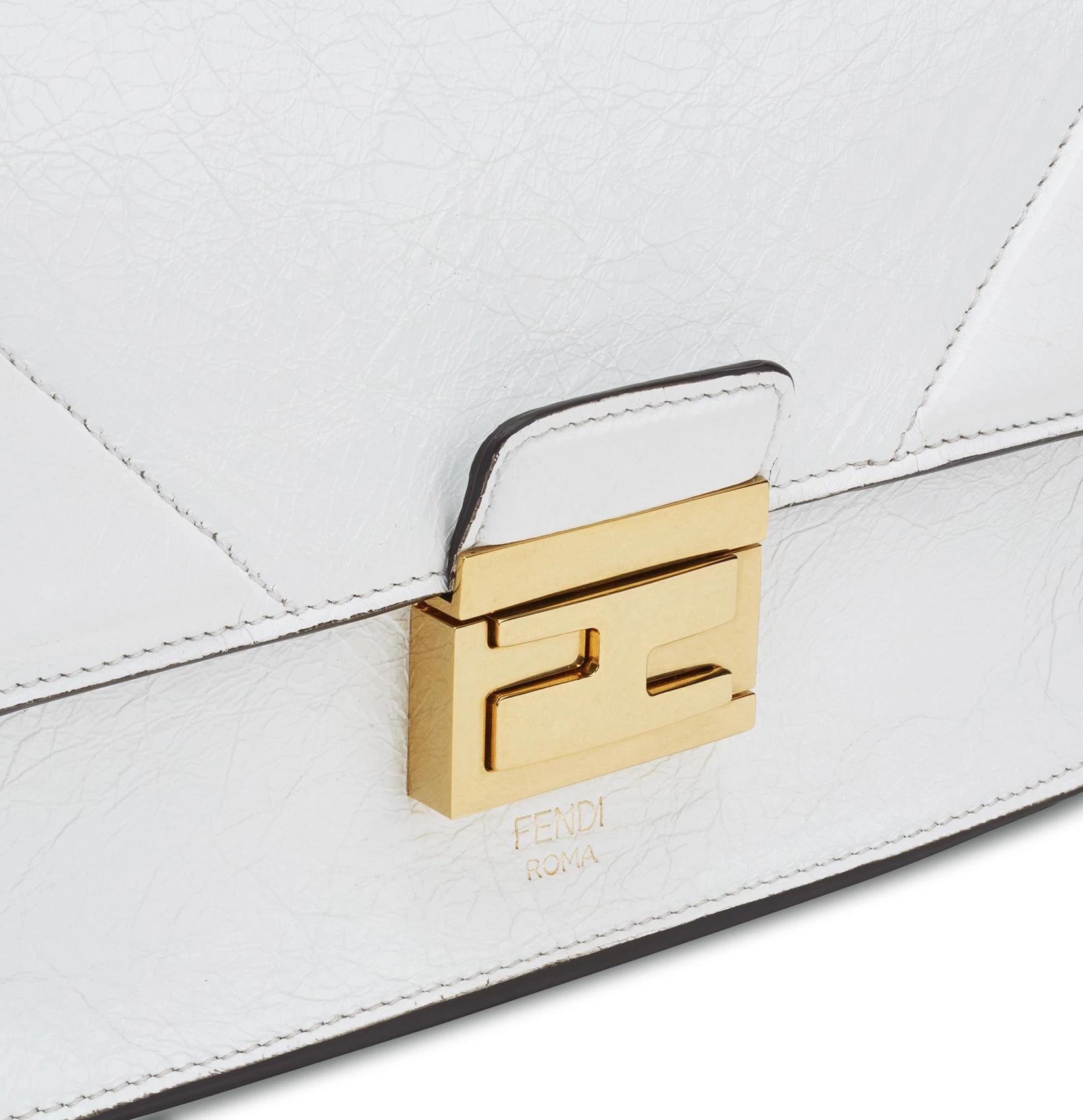 【包邮包税】 fendi芬迪 21年春夏 女士 单肩包 kan u小号 fen4g3fr