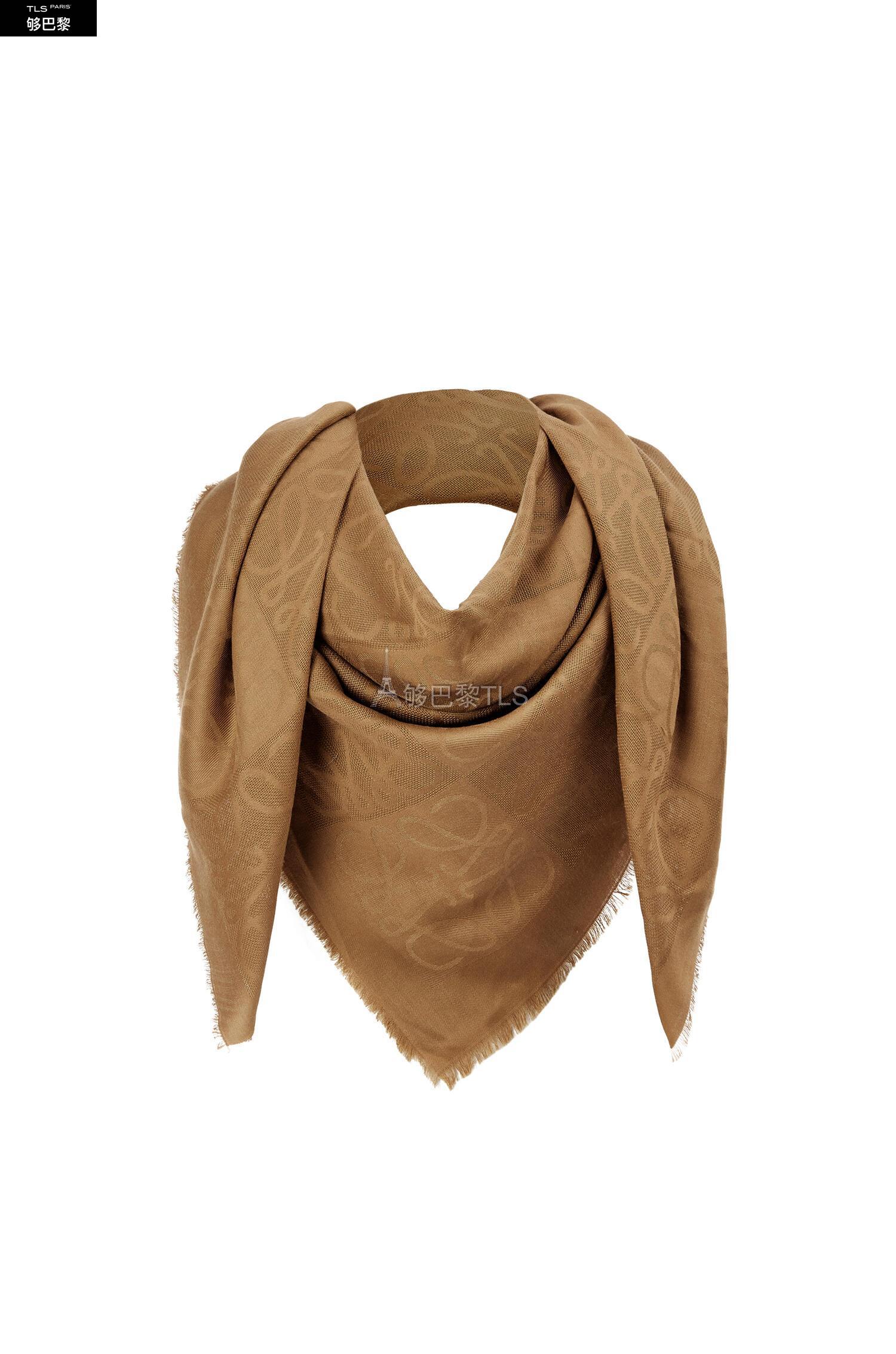 details colour: camel  metallic colour:   palladium  main