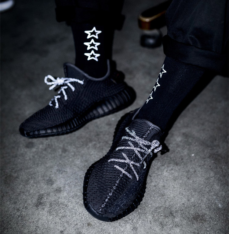 adidas/阿迪达斯 yeezy boost 350 v2 全黑镂空侧透 黑天使黑魂黑椰子