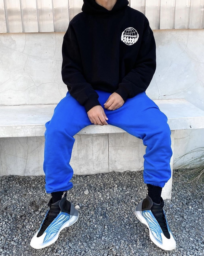 adidas/阿迪达斯 yeezy qntm frozen blue 男女同款 椰子 冰蓝 休闲版