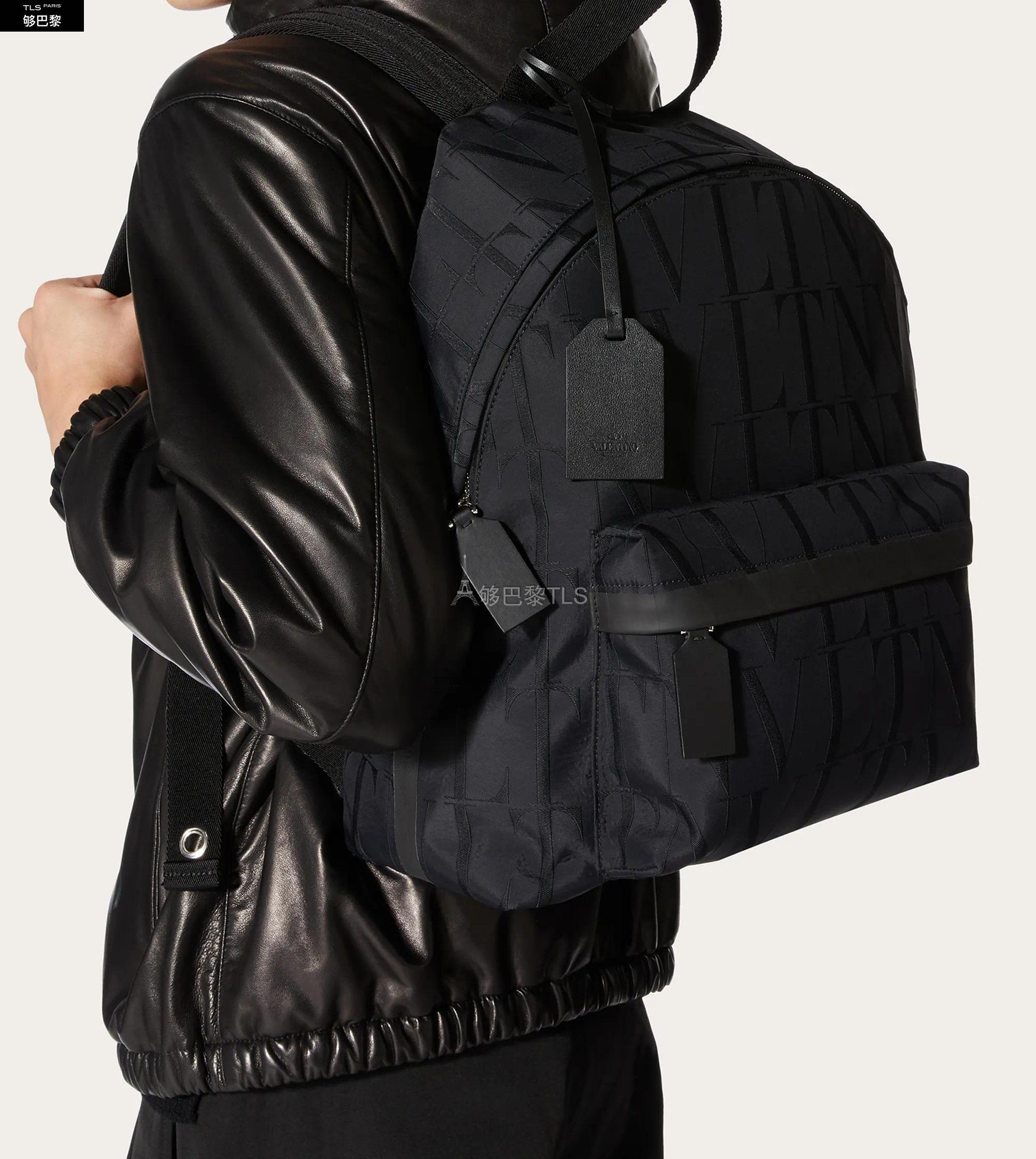 élements en metal finition palladium - fermeture zippee