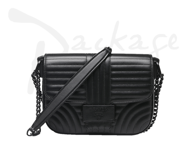 prada/普拉达21春夏绗缝牛皮革徽标按锁女士单肩包斜挎包1bd217wd9