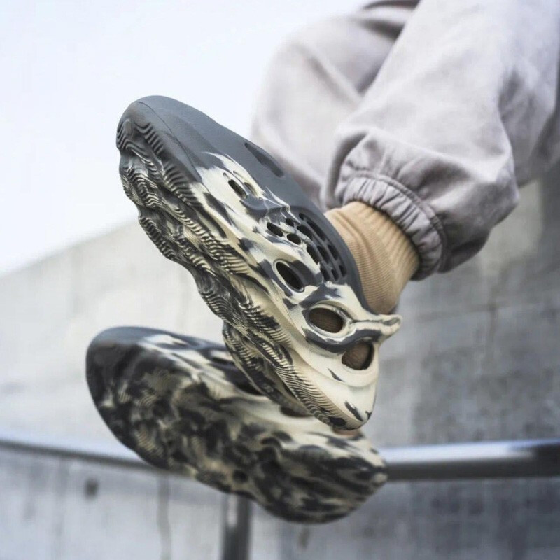 adidas/阿迪达斯 yeezy foam runner 运动 休闲 镂空 洞洞鞋 凉鞋 fy