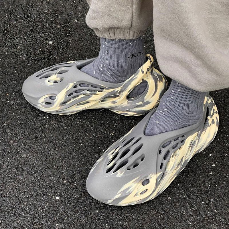 adidas/阿迪达斯 yeezy foam runner 运动 休闲 镂空 洞洞鞋 凉鞋 fy