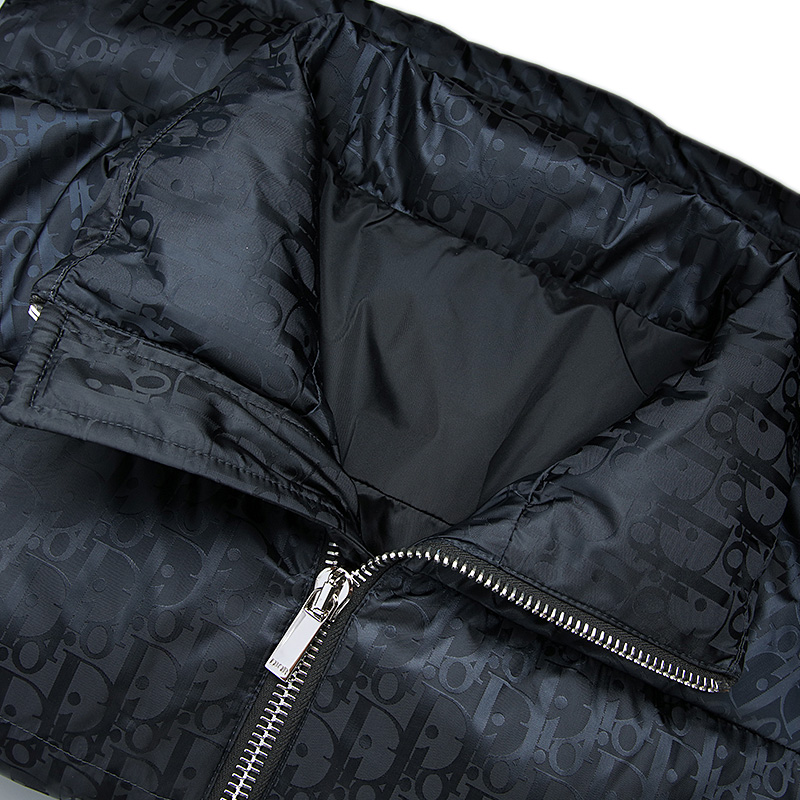 dior/迪奥 满logo黑色男士羽绒服 943c449a4462 dokrm075