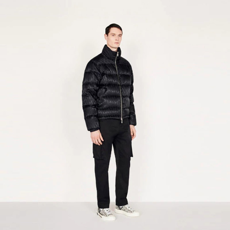 dior/迪奥 满logo黑色男士羽绒服 943c449a4462 dokrm075