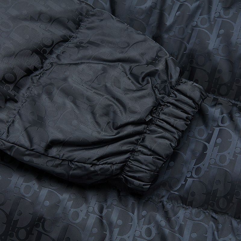 dior/迪奥 满logo黑色男士羽绒服 943c449a4462 dokrm075