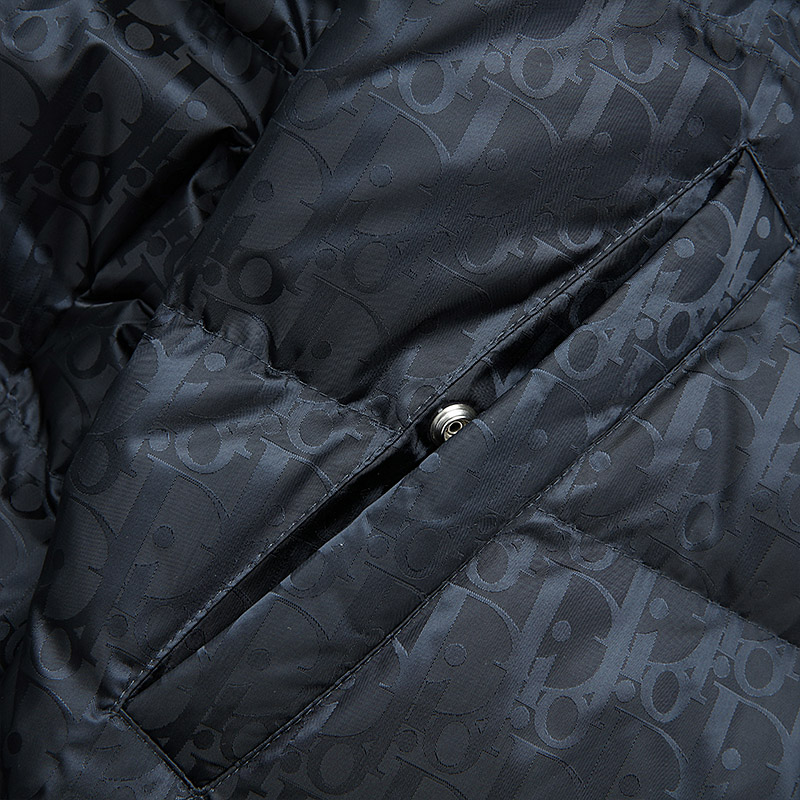 dior/迪奥 满logo黑色男士羽绒服 943c449a4462 dokrm075
