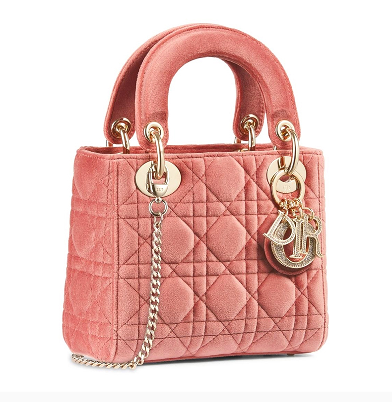 dior/迪奥lady系列女士粉色绗缝天鹅绒经典金色字母徽标烟熏水晶吊饰