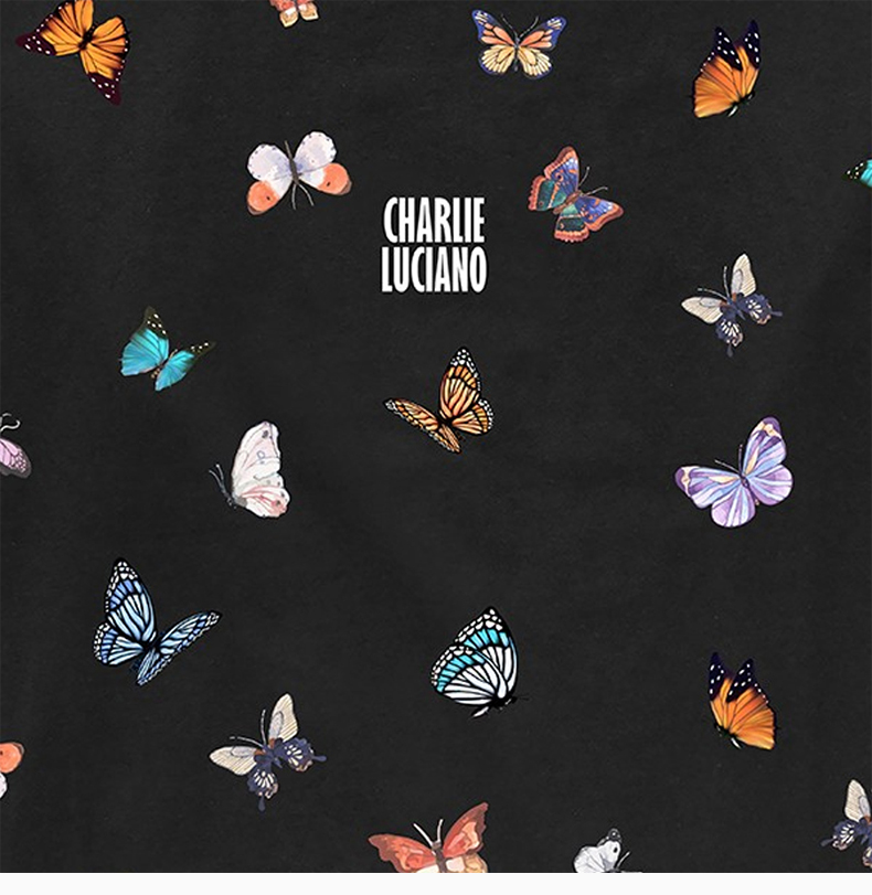 charlie luciano 男士 服装 21春夏 圆领蝴蝶印花字母logo半袖 男士