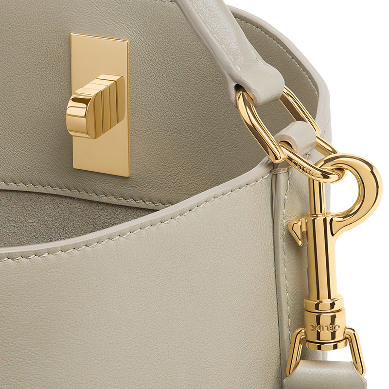 【包税】celine/赛琳 21秋冬新款seau 16系列 女士灰绿色光滑小牛皮金