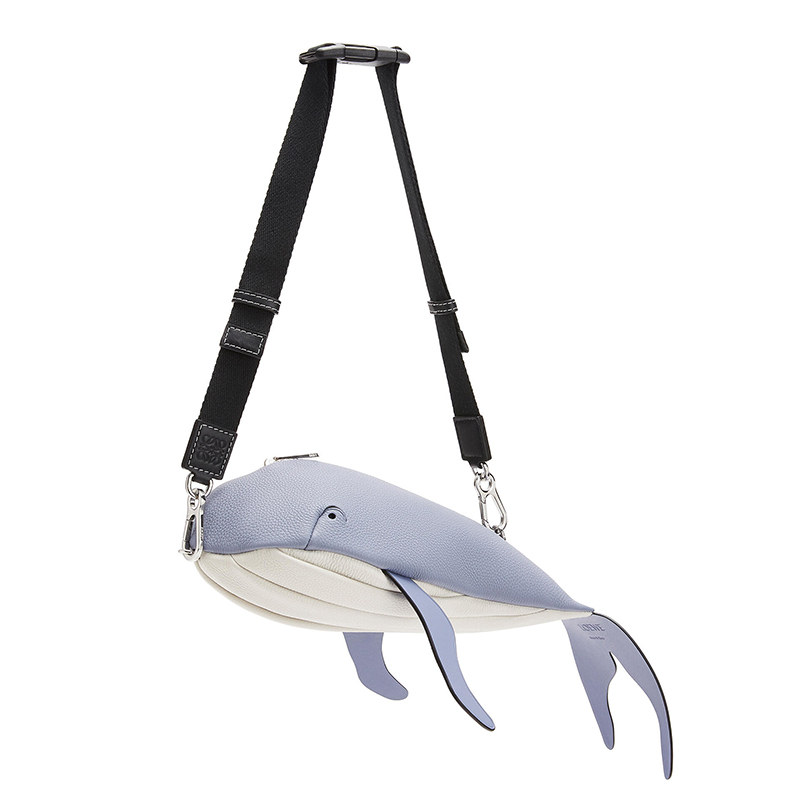2021秋冬新款 whale系列 女士蓝莓/柔白粒面小牛皮拉链鲸鱼形状单肩斜