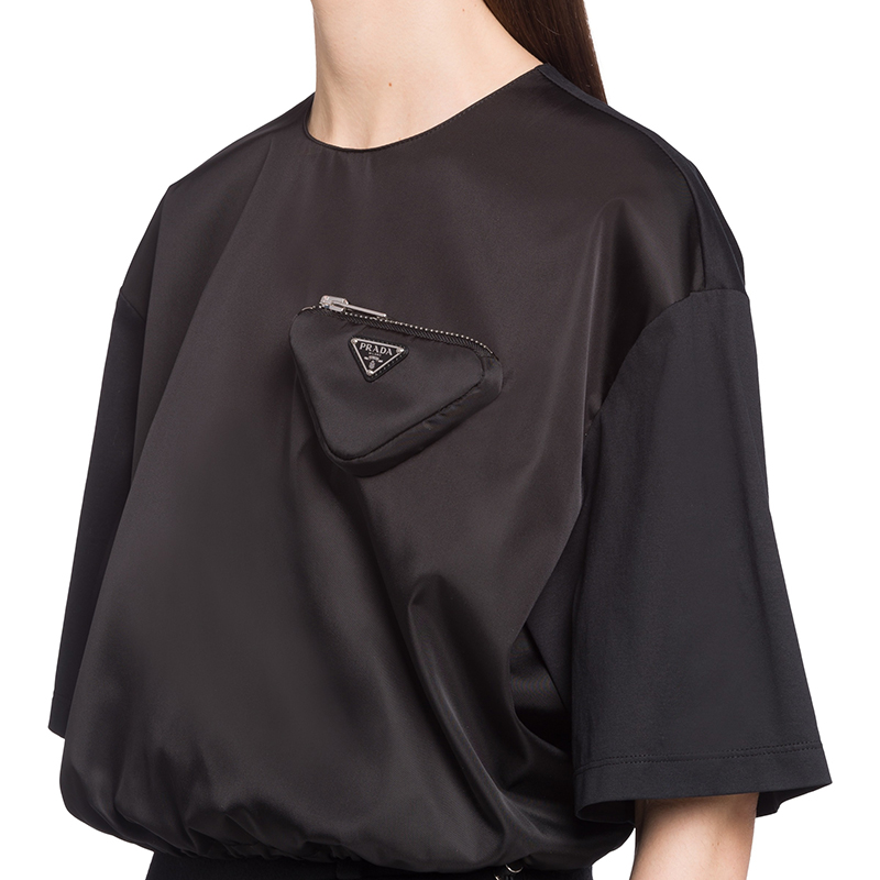 【包税】prada/普拉达 21年早秋新款 女士黑色短款现代街头风圆领针织