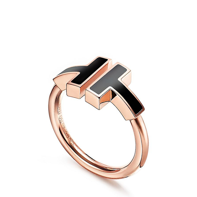 经典tiffany t系列 18k金玫瑰金镶嵌黑色缟玛瑙t形图案wire戒指指环