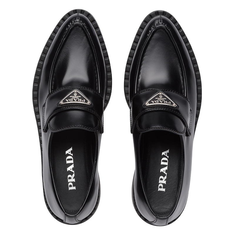 【包税】prada/普拉达 21年秋冬新款 女士黑色亮面皮革尖头乐福鞋1d67